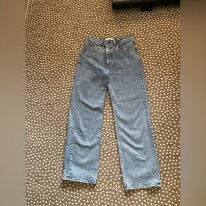 Abercrombie 90s relaxed Jean high rise 28